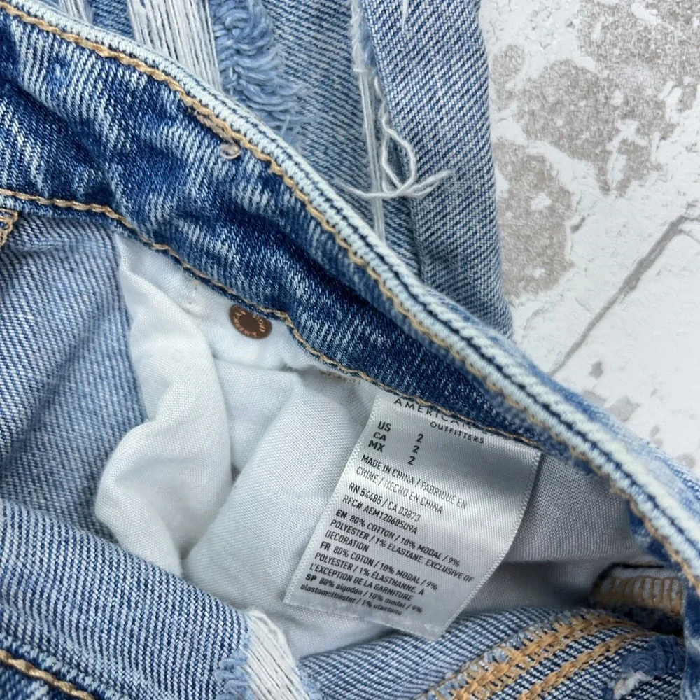 American Eagle Shorts Women 2 Cut Off Baggy Mom Med Wash Faded Holes Jorts‎